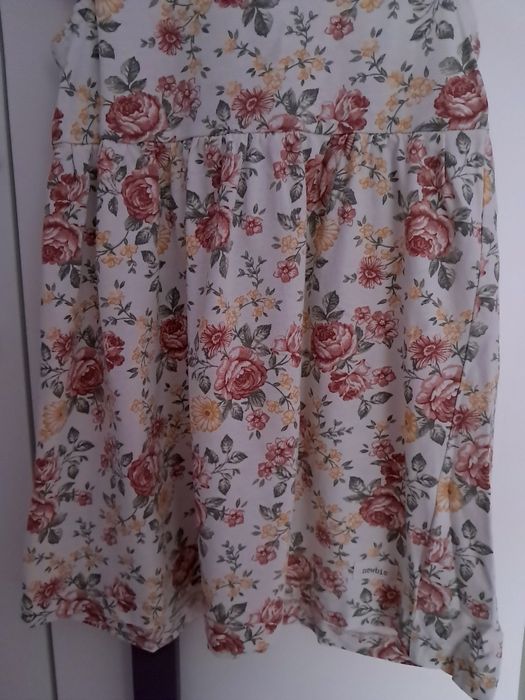 Sukienka 104 Newbie