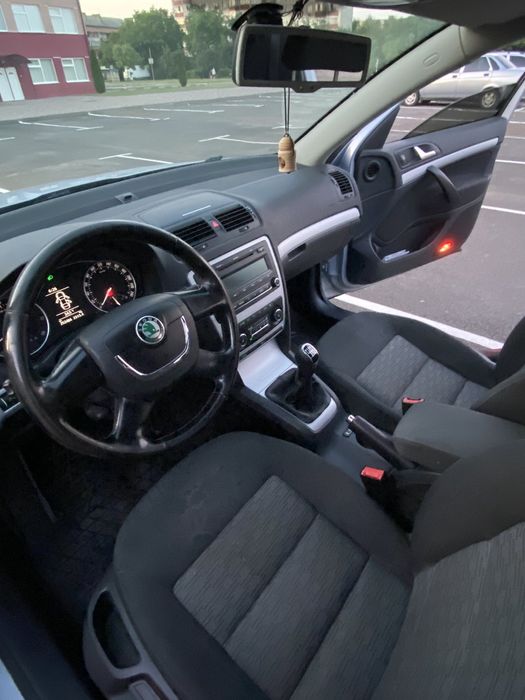 Skoda  автомобіль А 5