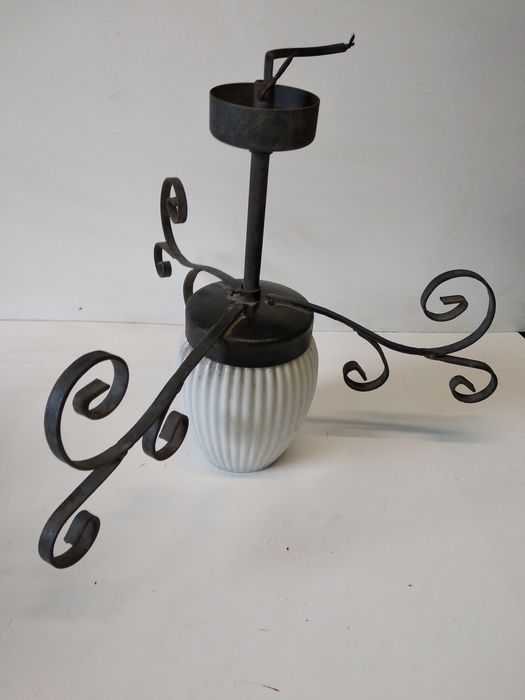 Stary żyrandol lampa