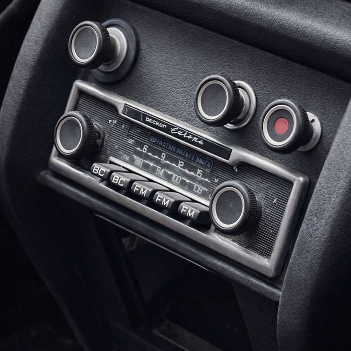 Becker Europa radio samochodowe Mercedes lata 70. USA W114 W107 W123 W116 BC FM