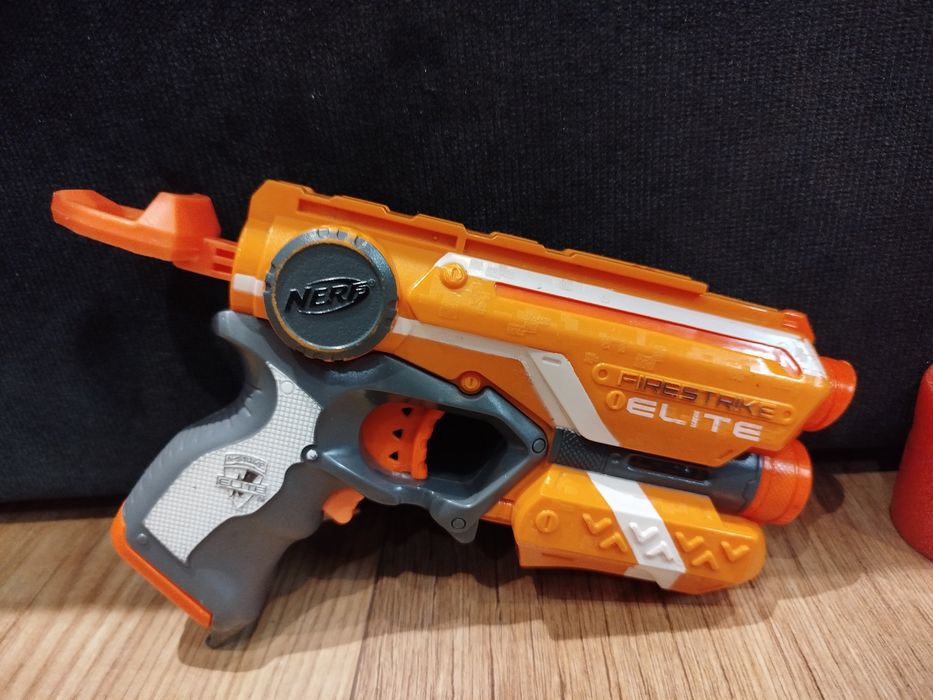 2x Nerf Firestrike Elite