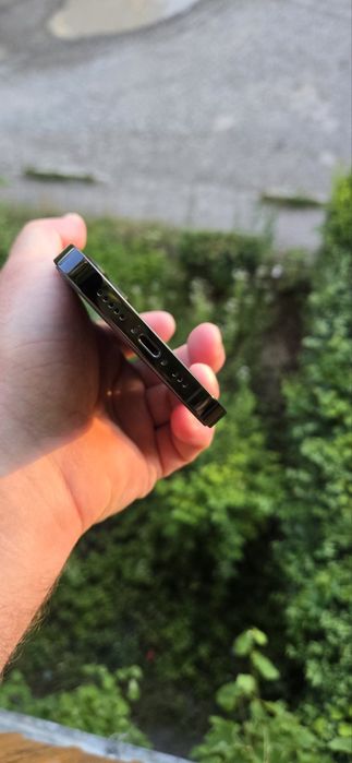 Телефон iPhone 14 Pro