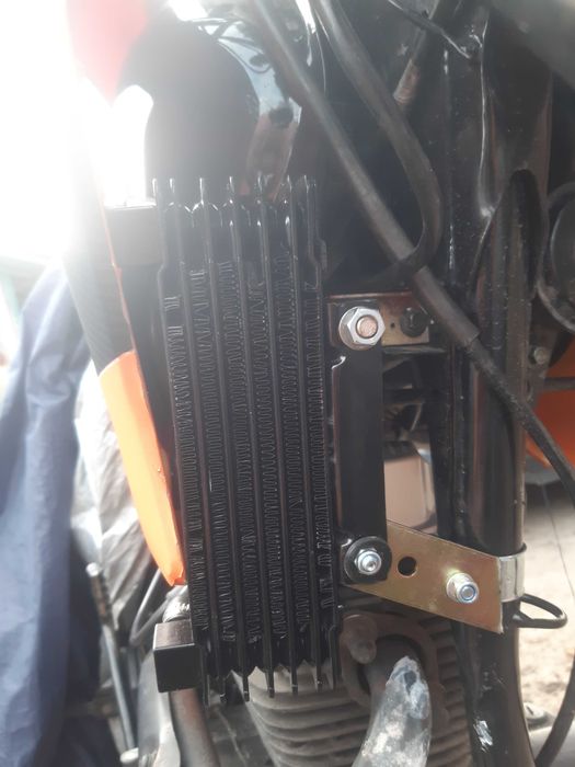 Радіатор масла на ваш китайський мото 200-250 нижній вал.Нове.
