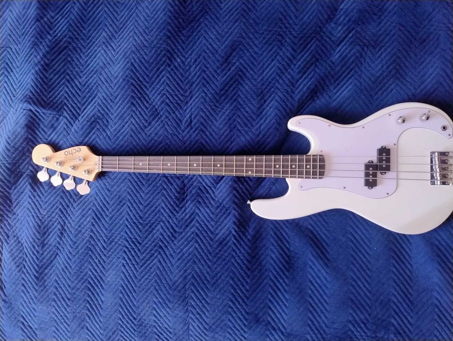 Gitara basowa typu PRECISION BAS