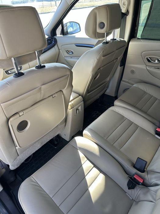 Renault Grand Scenic 2.0 дизель