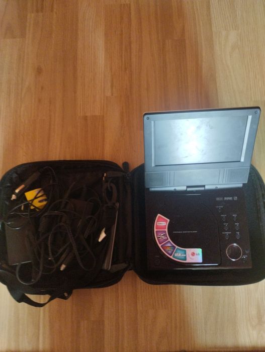 Портативне дівіді LG