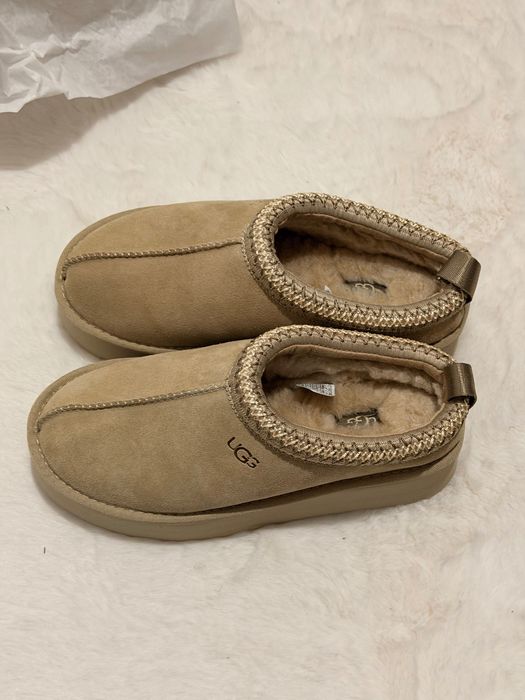 Ugg pantufas bege 39