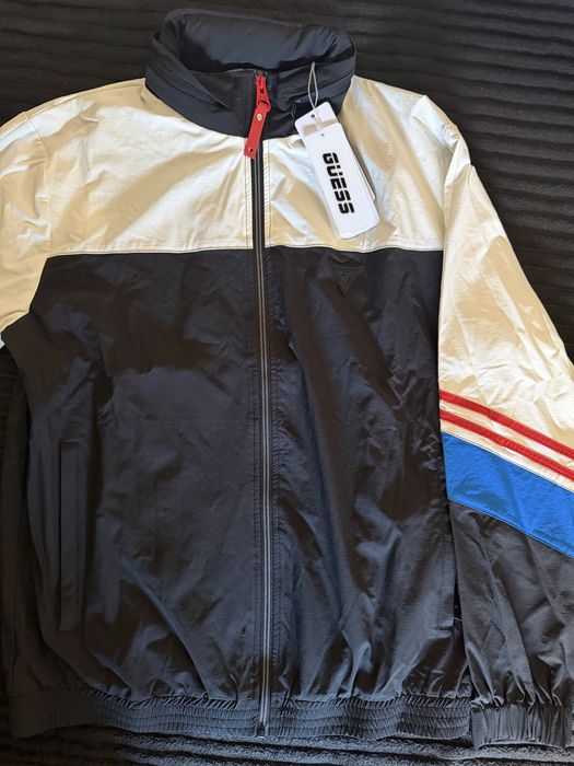 Casaco Guess novo com etiqueta