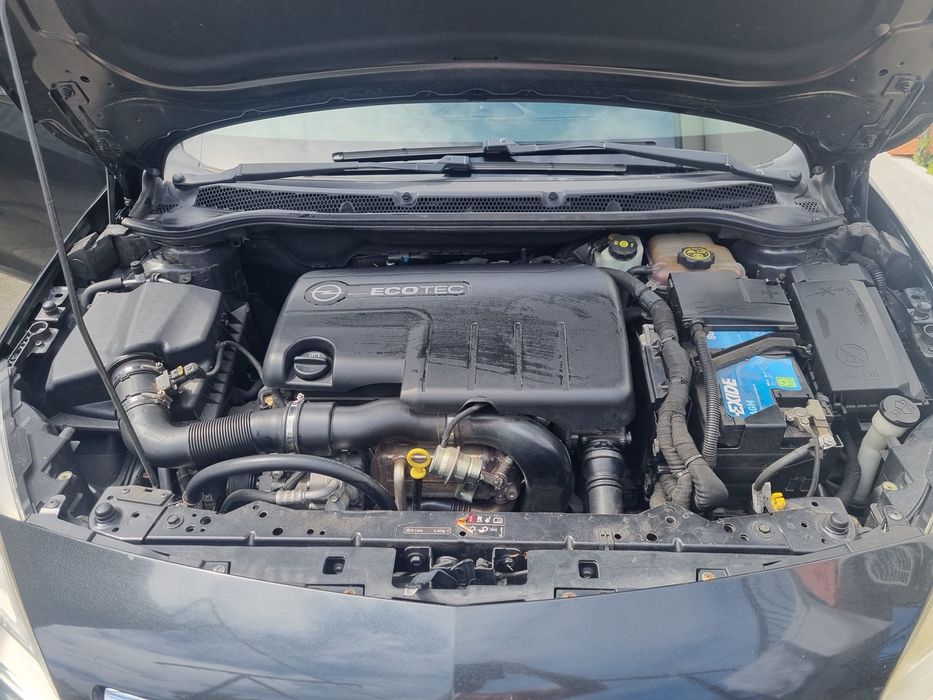 Opel astra sport tourer