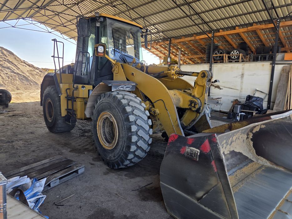 Cat 962 G 2005 rok