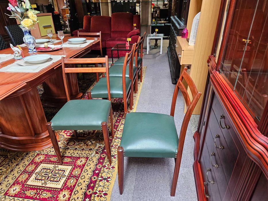 Vintage Chairs – Excellent Overall Condition – Unit Price