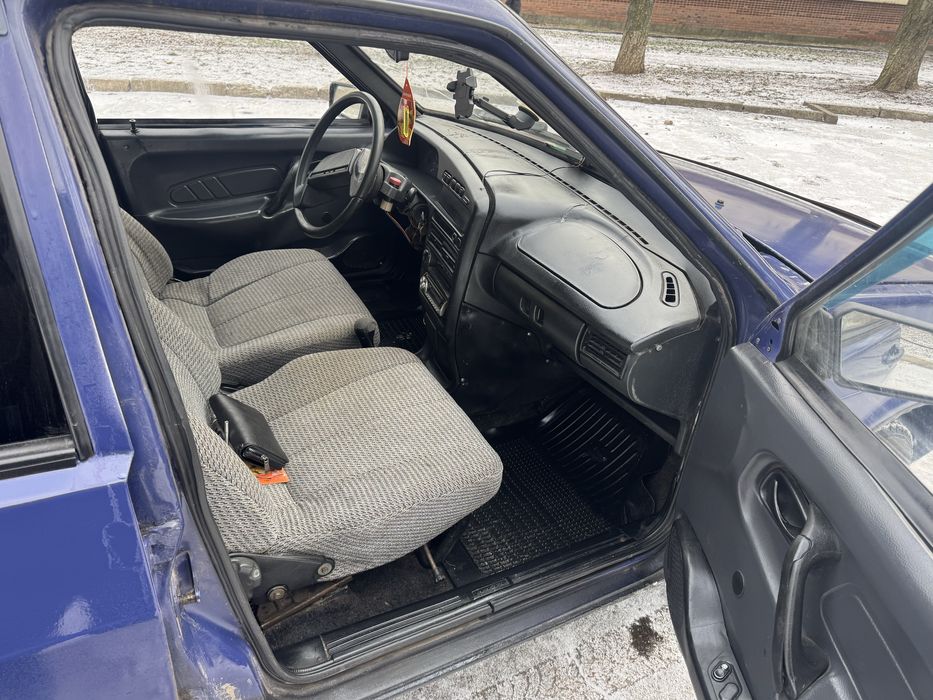 Продам ваз 2199 с газом