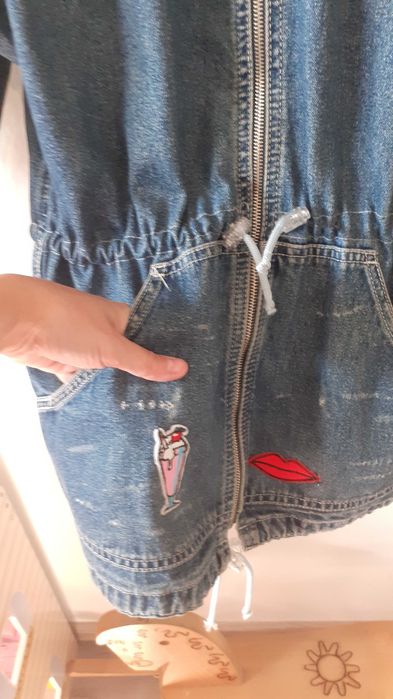 Kurtka przejsciowa ala jeans rozm.S naszywki