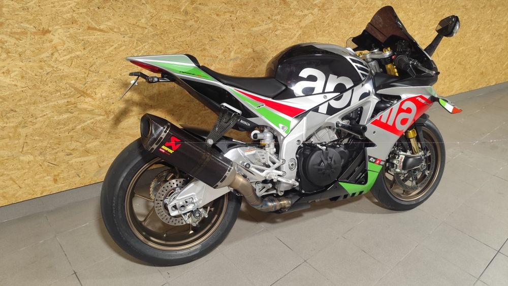 Aprilia rsv4 2018