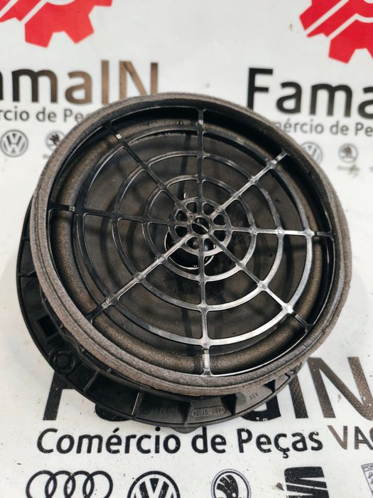 Coluna de Som AUDI A4 B9