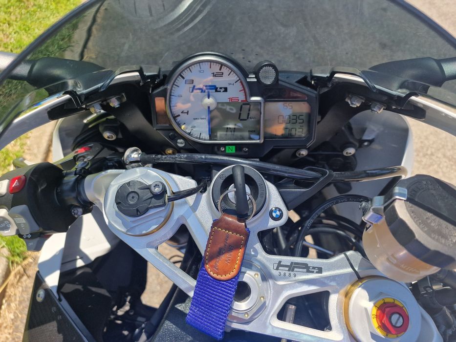 Bmw hp4 competição