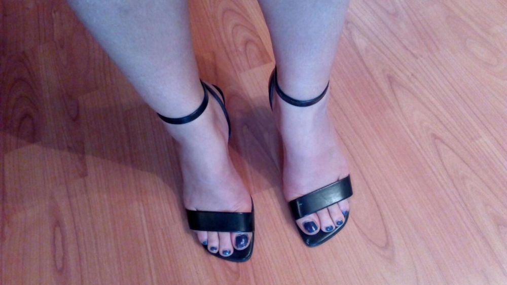 Sandaly na obcasie roz 38