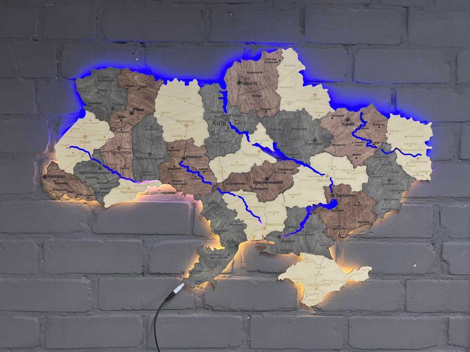 Мапа України з дерева з підсвіткою річок карта Украины с подсветкой