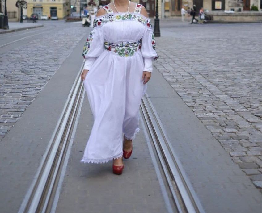 Вишита бісером сукня (індивідуальний пошив)