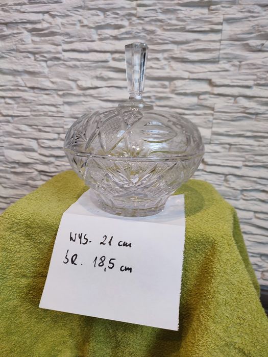 Sprzedam kryształ.