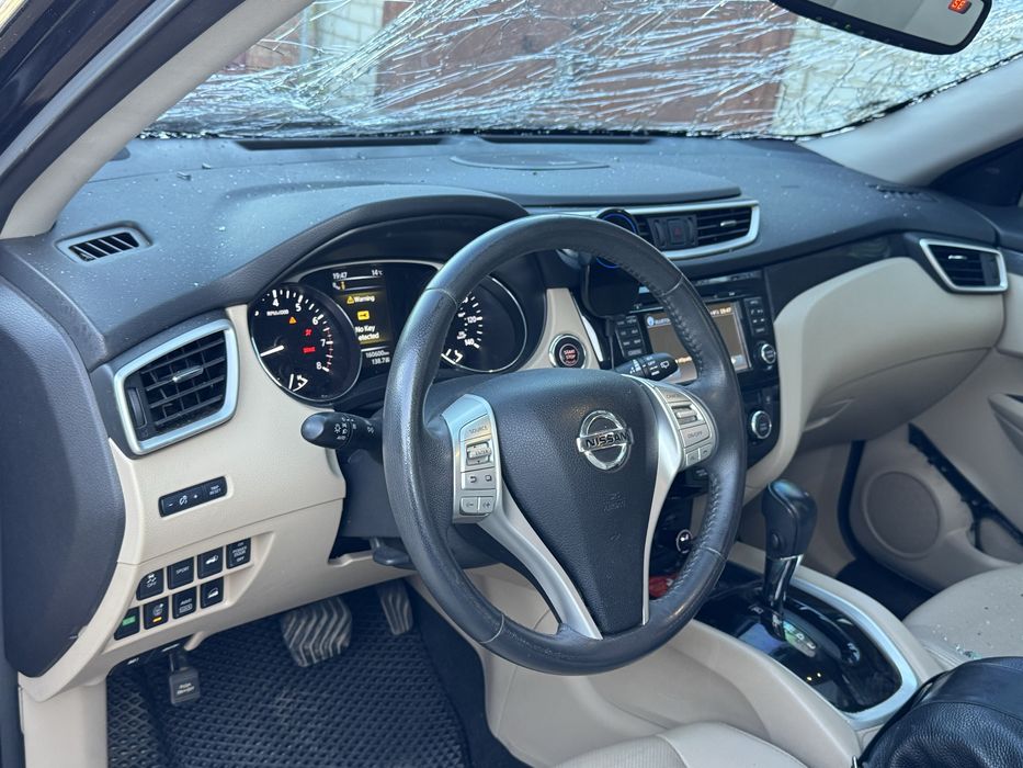 Продам Nissan Rogue