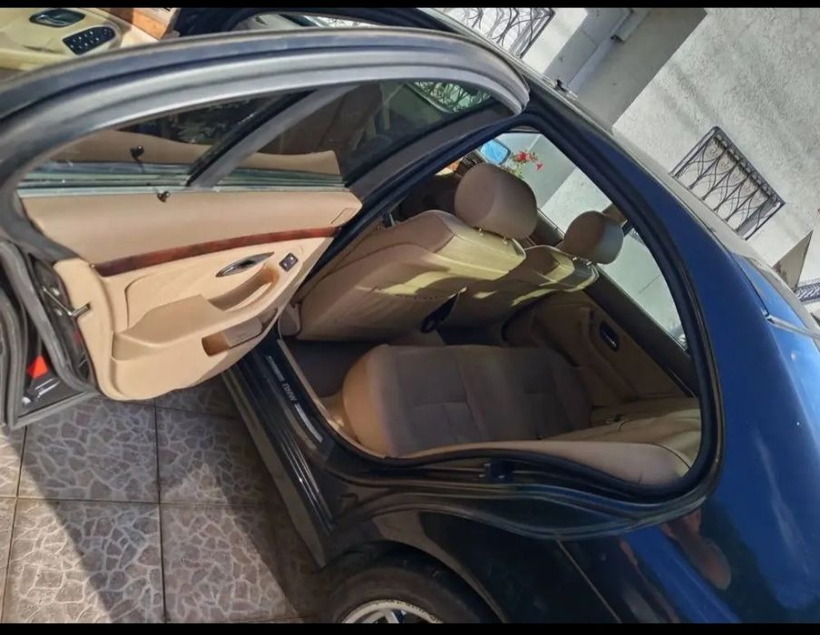 Para venda BMW 523i