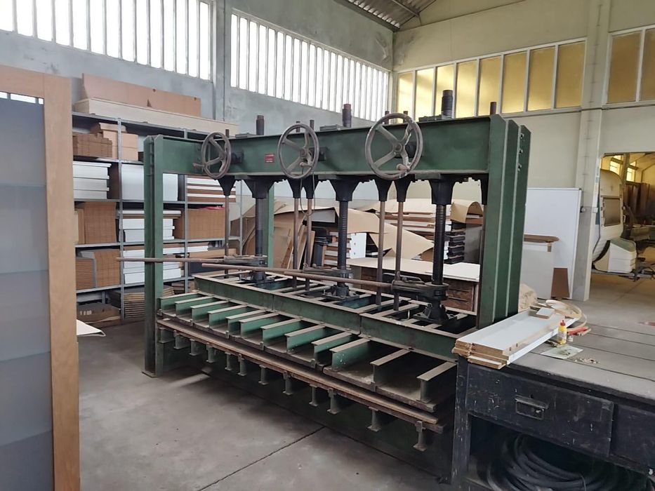 Prensa carpintaria 2.50x1.30 parafuso mobiliario