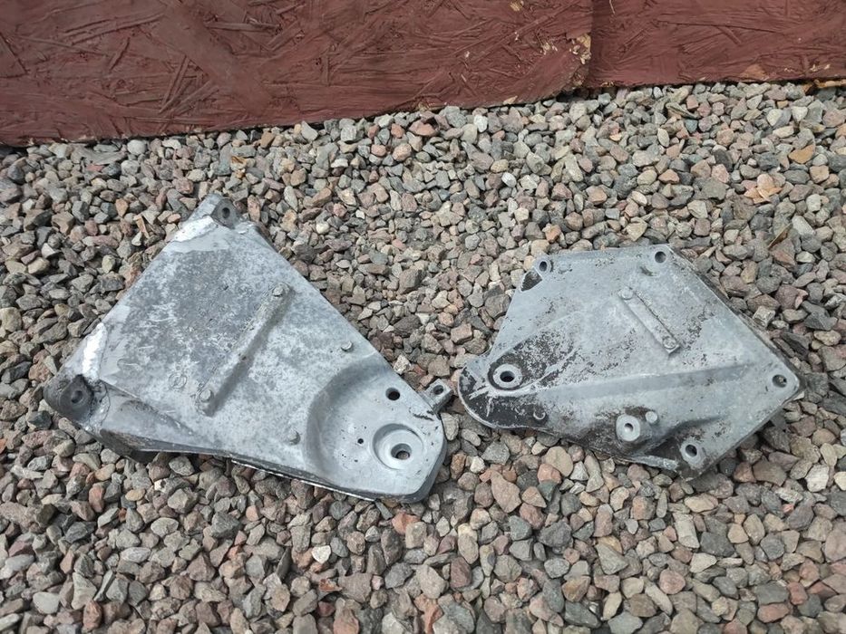 bmw e60 / e61 oryginalne łapy silnika / łapa zawieszenia lewa / praw