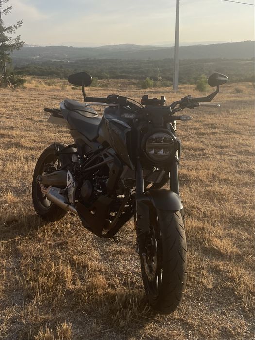 Escape leovince lv-10 para cb125r