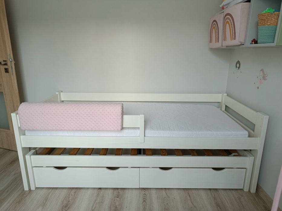 Łóżko dziecięce  2 osobowe, szuflady