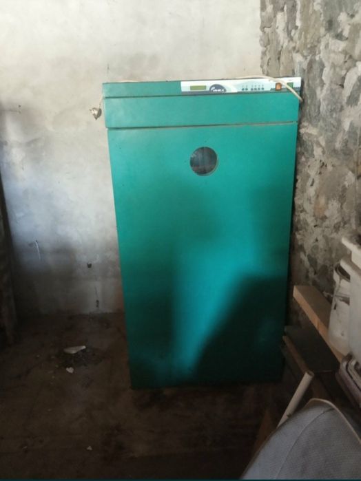 Продам інкубатор інка новий