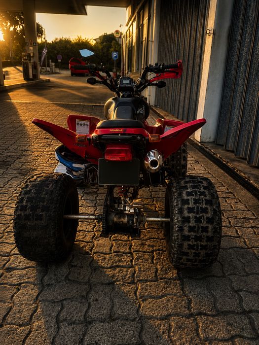 Moto 4 250cc matriculada