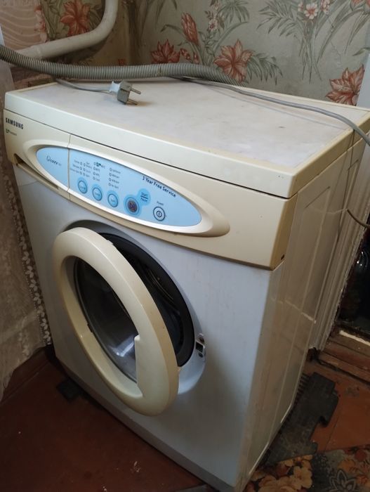 Продам стиральную машину автомат в рабочем состоянии цена 2000