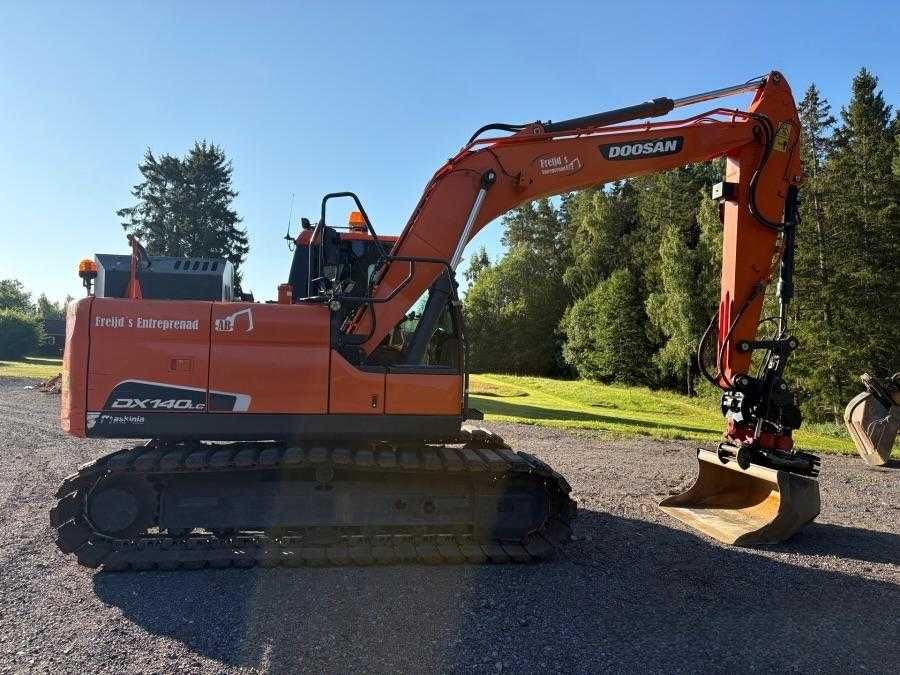 Продам екскаватор Doosan DX 140LC-5 з Німеччини