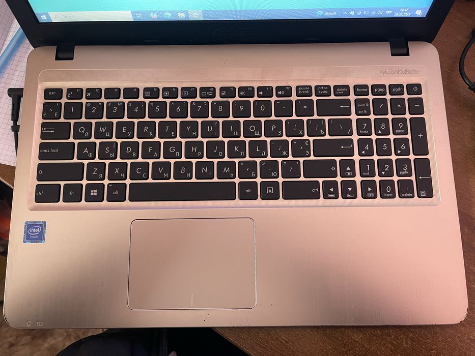 Ноутбук Asus R540S