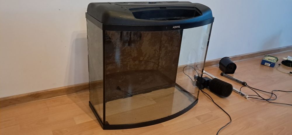 Akwarium 90l z osprzętem