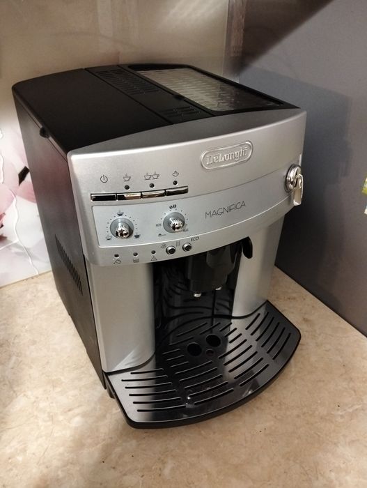 Ekspres DeLonghi