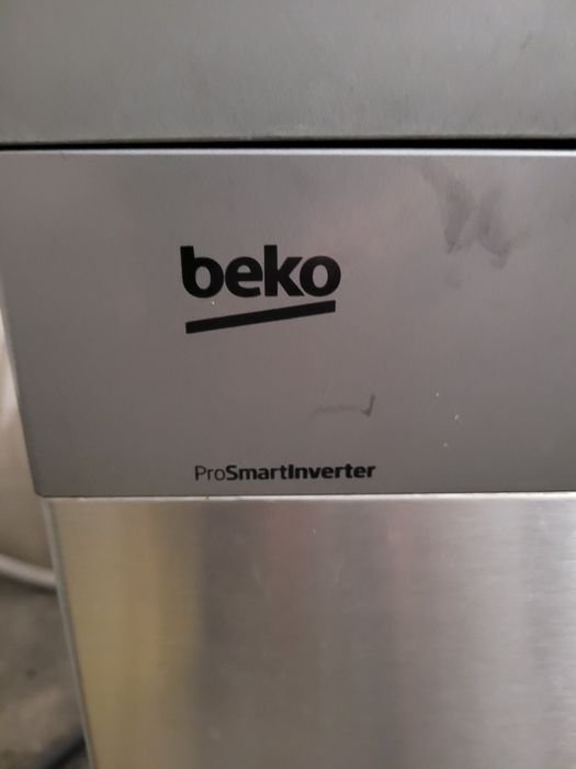 Zmywarka wolno stojąca 45cm beko DFS28123X