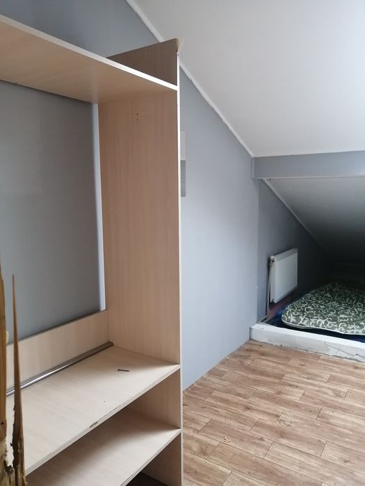 Здається окрема кімната