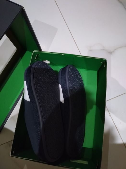 Kapcie unisex  w solidnym opakowaniu