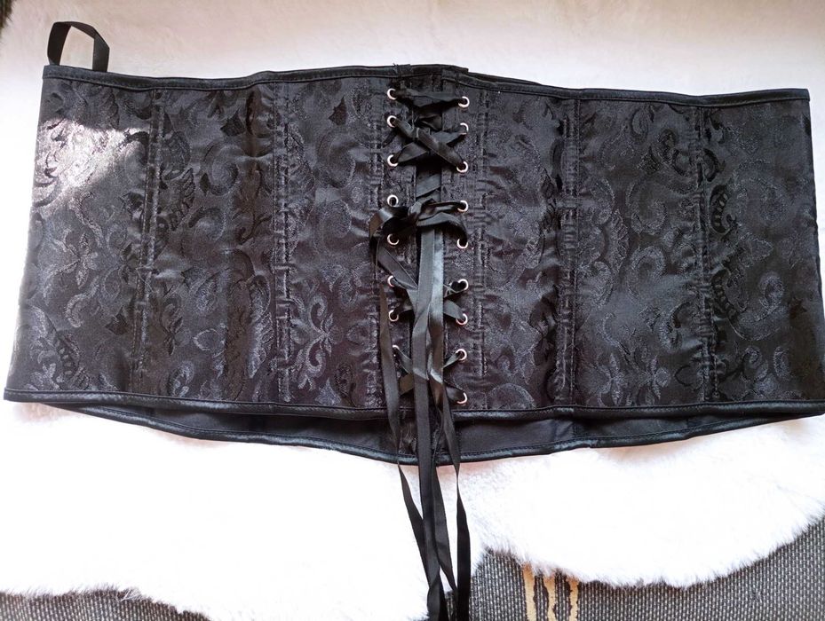 Gorset sznurowany plus size