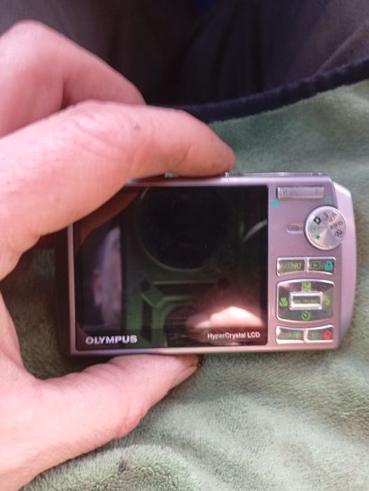 Продам Олимпус фотік.