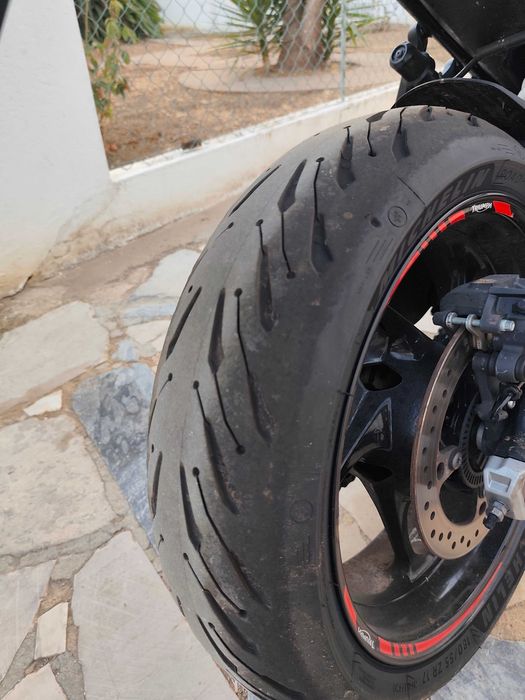 Triumph Tiger Sport 660 como nova vários extras com todo material orig