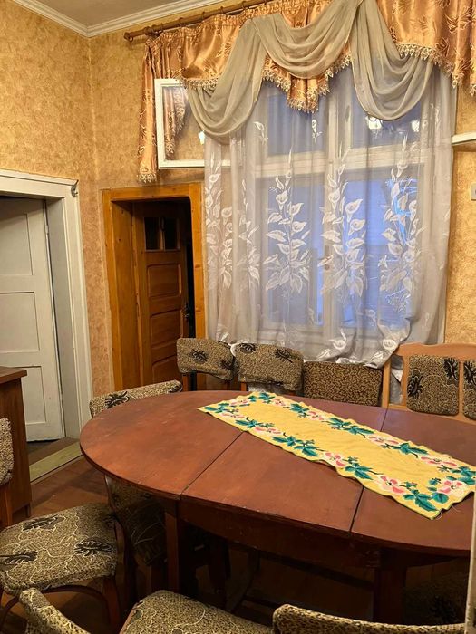 Продається будинок у смт. Дубове