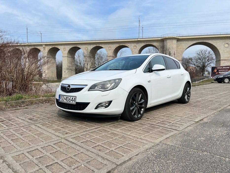 Opel Astra Opel Astra J 1.7 CDTI Sport