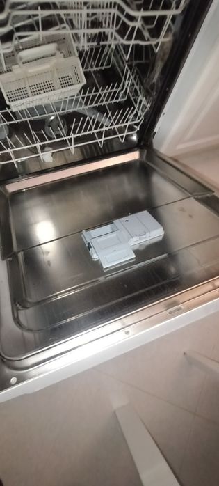 Máquina de lavar louça com avaria