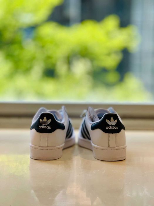 Oryginalne buty adidas Superstar XLG White R.38