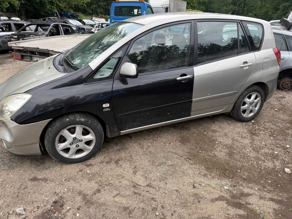 drzwi lewy tył Toyota Corolla Verso