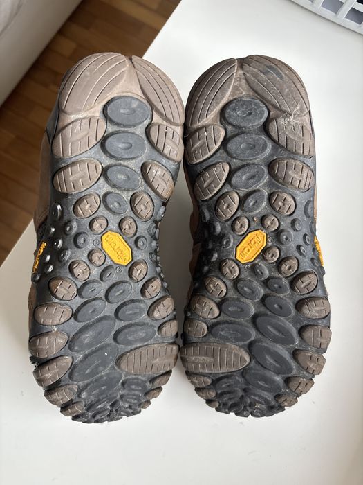 Calçados Merrell