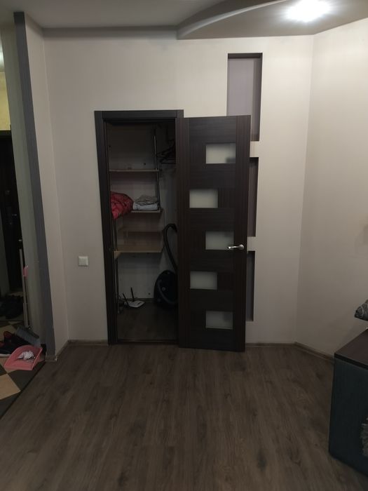 Газовий котел біля лісу